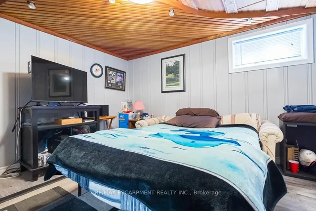 Additional image 27 of 773 Queensdale Ave