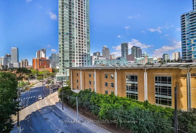 Additional image 24 of 159 WELLESLEY St Unit 404