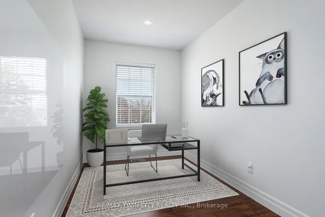 Additional image 28 of 45 Woolwich St