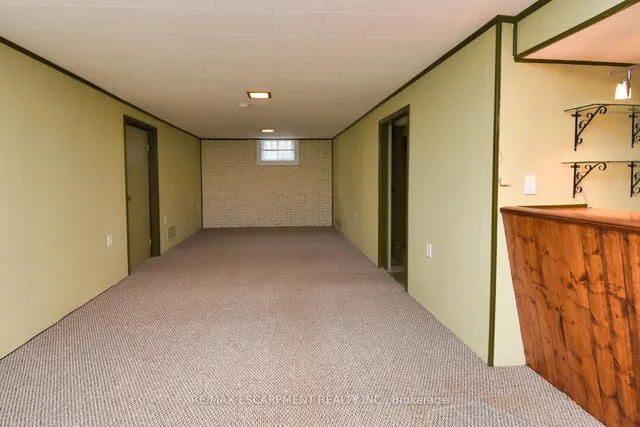 Additional image 31 of 914 Francis Rd