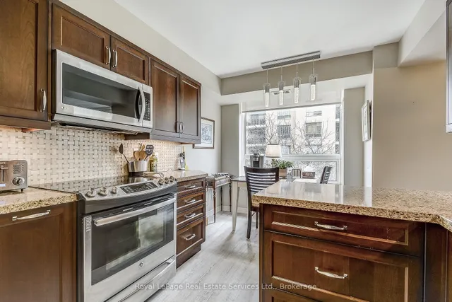 Additional image 15 of 100 Burloak Dr Unit 2212