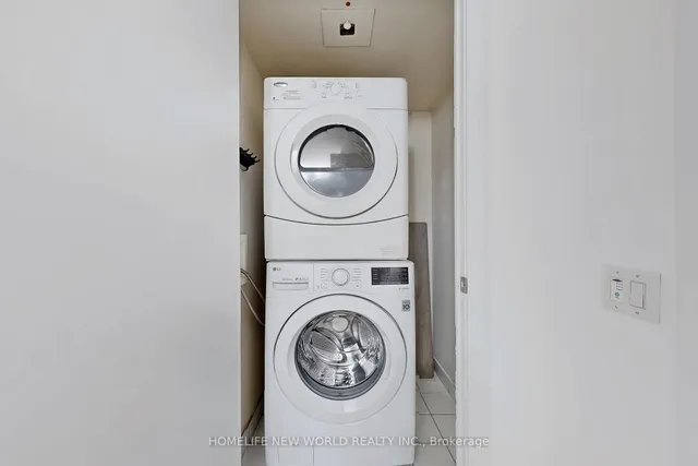 Additional image 21 of 151 Village Green Sq Unit 501