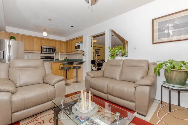 Additional image 12 of 66 Viceroy Cres