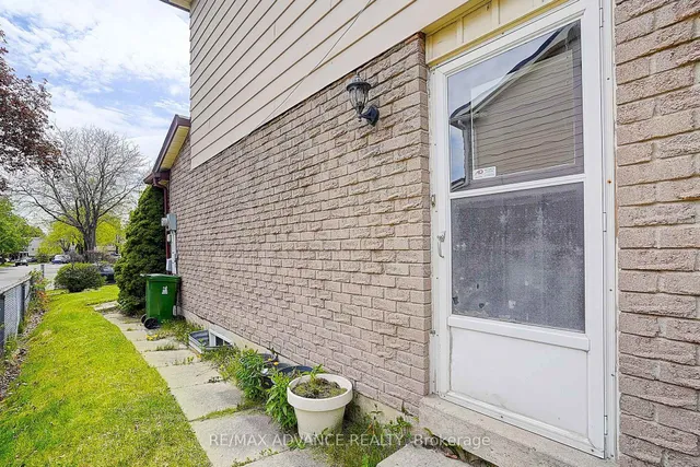 Additional image 37 of 86 Placentia Blvd