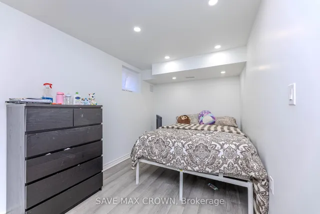 Additional image 42 of 194 Sky Harbour Dr