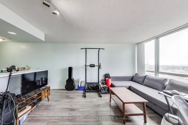 Additional image 6 of 801 King St Unit 907