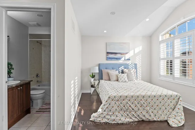 Additional image 28 of 3 Gosling St