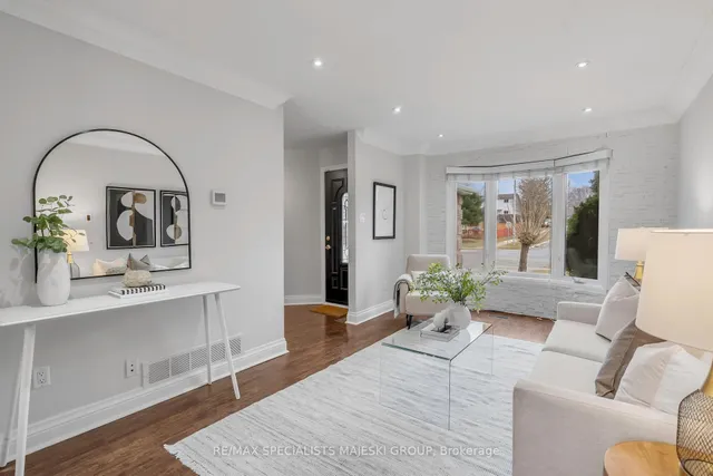 Additional image 7 of 2377 Cotswold Cres