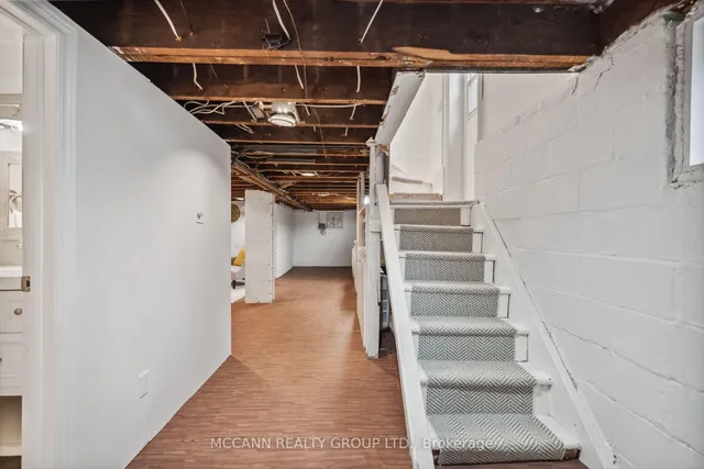 Additional image 34 of 251 Wanless Ave