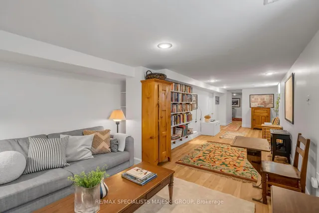 Additional image 36 of 78 Heman St