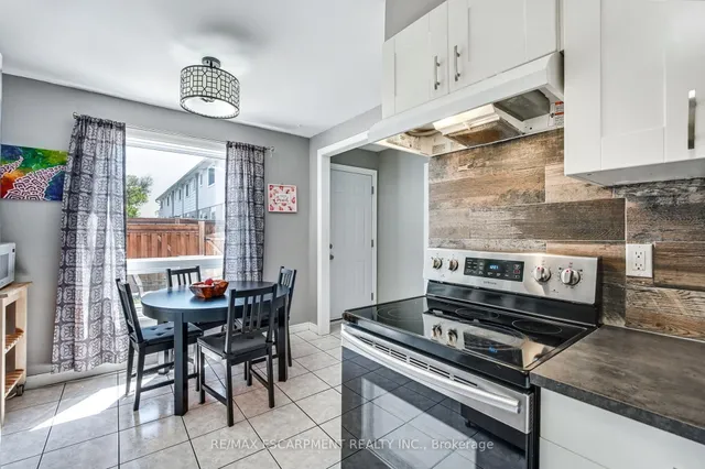 Additional image 12 of 2700 Barton St Unit 2