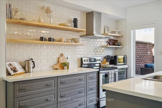 Additional image 8 of 114 Evans Ave Unit 7