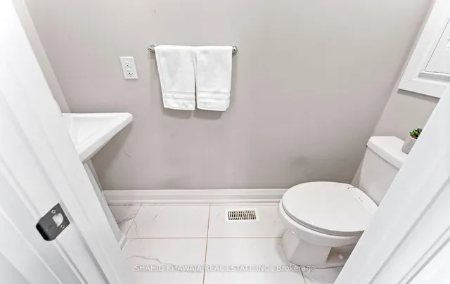 Additional image 23 of 1355 Basswood Cres