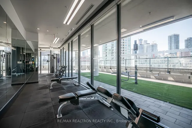 Additional image 39 of 159 Wellesley St Unit 2210