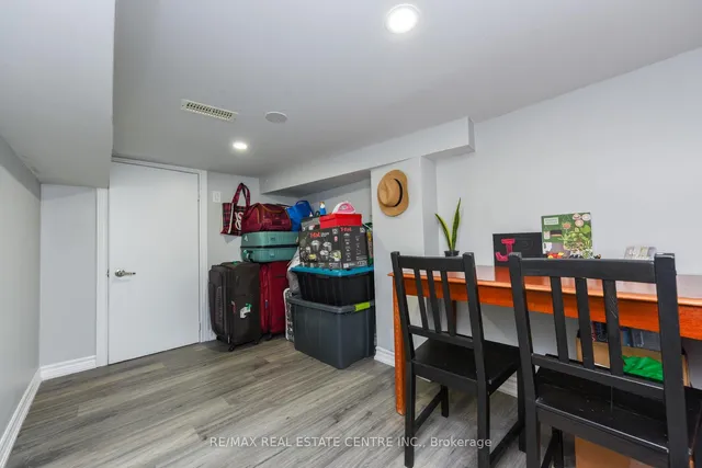 Additional image 29 of 658 Best Rd