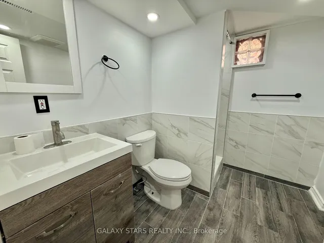 Additional image 35 of 57 Moorecroft Cres