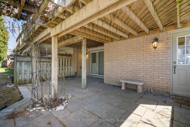 Additional image 43 of 197 La Rose Ave Unit 18