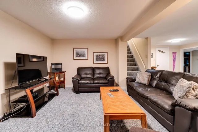 Additional image 36 of 1435 Alfred Cres