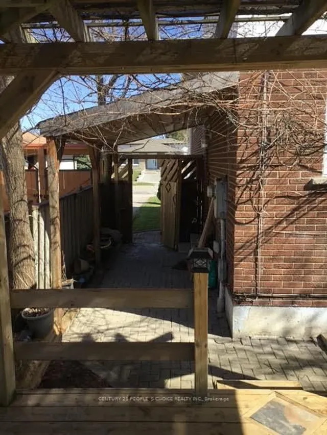 Additional image 17 of 3326 Homark Dr