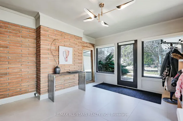 Additional image 7 of 61 Hill Cres