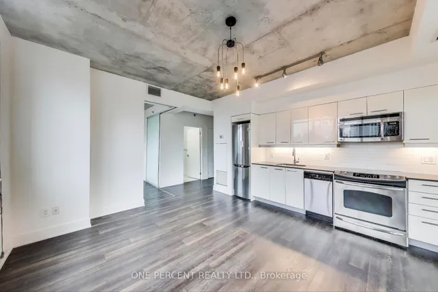 Additional image 4 of 90 Trinity St Unit 601