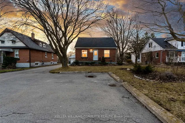 Additional image 4 of 2812 Upper James St