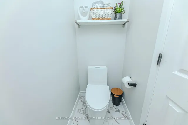 Additional image 16 of 1291 Consort Cres