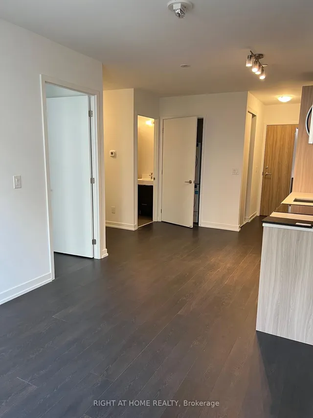 Additional image 13 of 3100 Keele St Unit 218