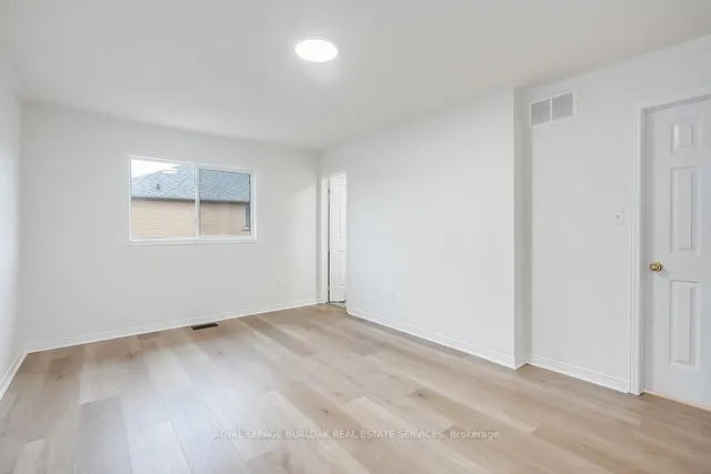 Additional image 13 of 453 Taylor Cres