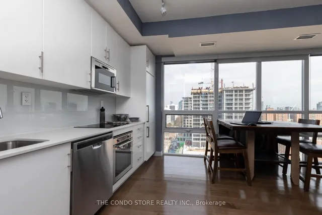 Additional image 10 of 460 Adelaide St Unit 2006