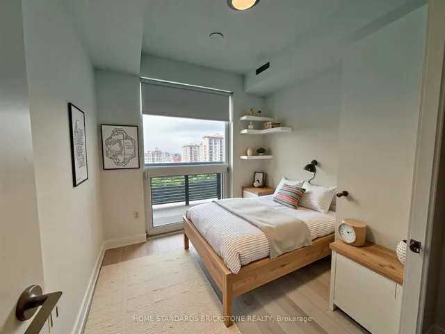 Additional image 9 of 39 Roehampton Ave Unit 609