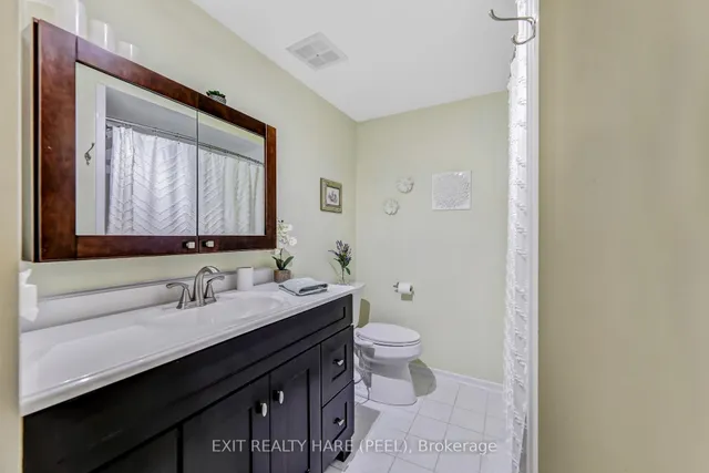 Additional image 18 of 43 Ashton Cres Unit 43