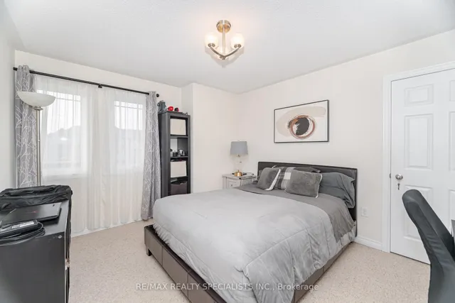 Additional image 32 of 383 Queen Mary Dr