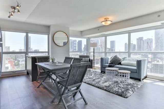 386 Yonge St Unit 1607