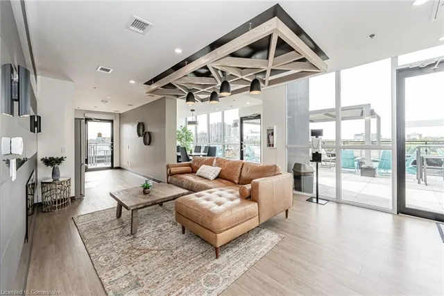 Additional image 47 of 60 Charles St Unit 2904