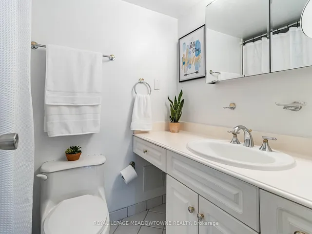 Additional image 25 of 61 Richview Rd Unit 406