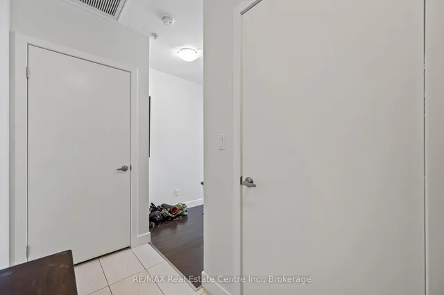 Additional image 17 of 1 Victoria St Unit 1202