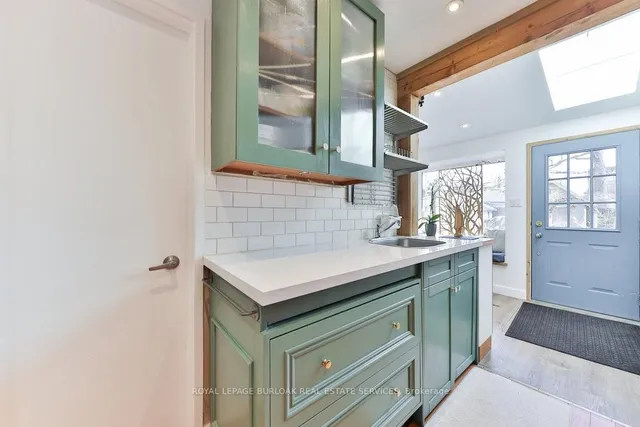 Additional image 32 of 39 Twenty Fourth St