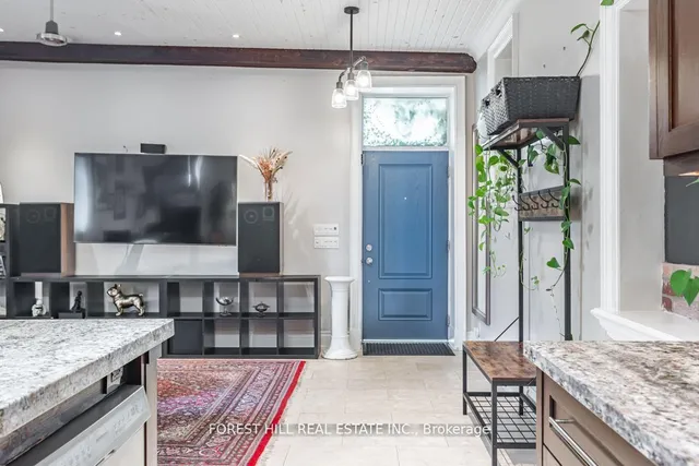 Additional image 33 of 84 Earlscourt Ave