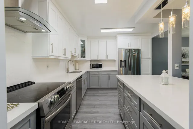 Additional image 29 of 714 The West Mall N/A Unit 1201