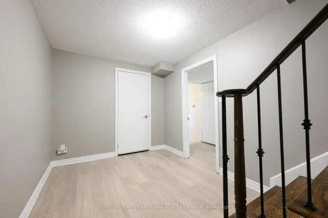 Additional image 17 of 1422 Summerhill Cres