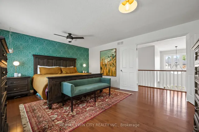 Additional image 26 of 533 Falconridge Cres