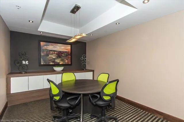 Additional image 33 of 112 Benton St Unit 317