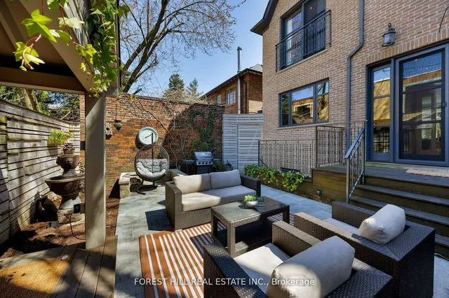 Additional image 39 of 102 Chaplin Cres