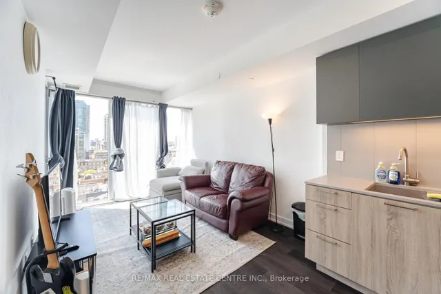 Additional image 7 of 19 Western Battery Rd Unit 1012