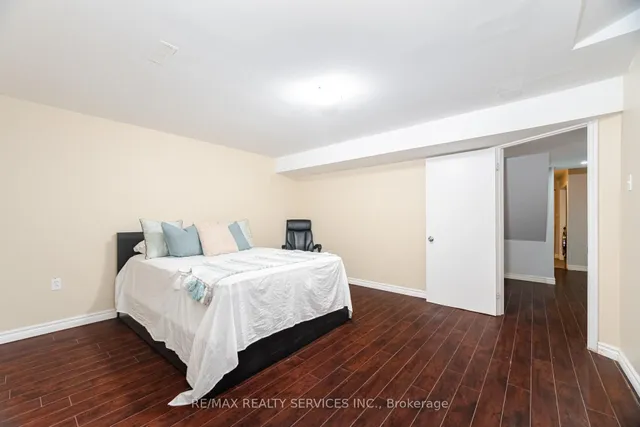 Additional image 38 of 34 Chipmunk Cres