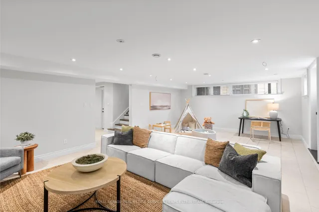 Additional image 32 of 32 Parkhurst Blvd