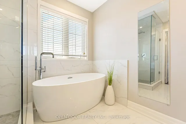 Additional image 22 of 221 Bussel Cres