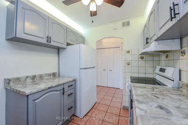 Additional image 10 of 362 The East Mall N/A Unit 302