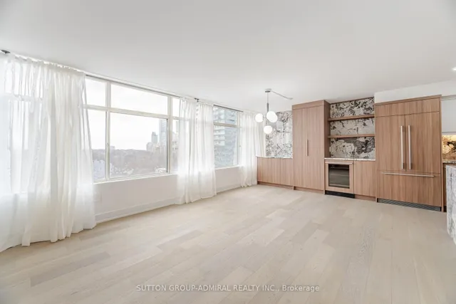 Additional image 5 of 900 Yonge St Unit 902